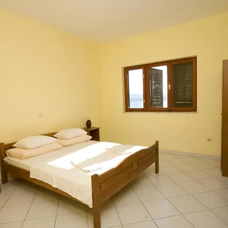 Ella Apartment